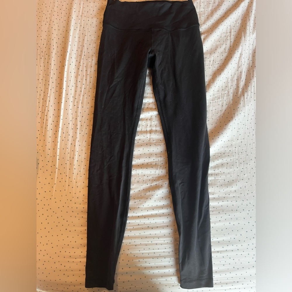 Lululemon wonder under